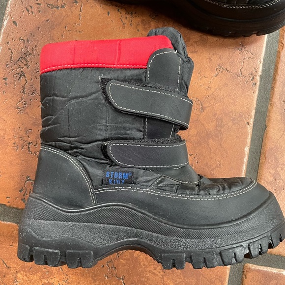 NWOT Storm Kidz Black Double Strap Snow Boots Unisex Kids sz 3 - Picture 3 of 6